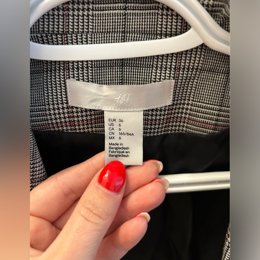 H&M Gray Checkered - Picture 2 of 2